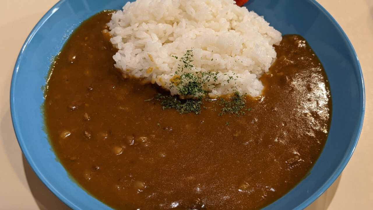 【鶴巻温泉サマーシティ】関西風スジ肉ドテ煮カレー