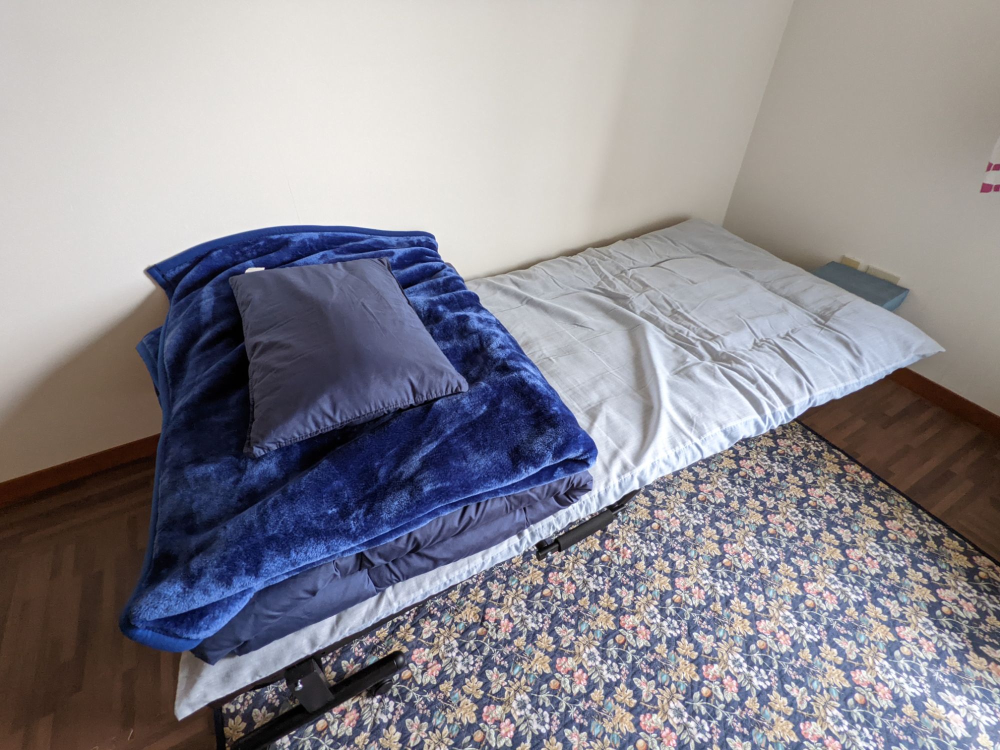 伊豆大島A邸 個室のベッド