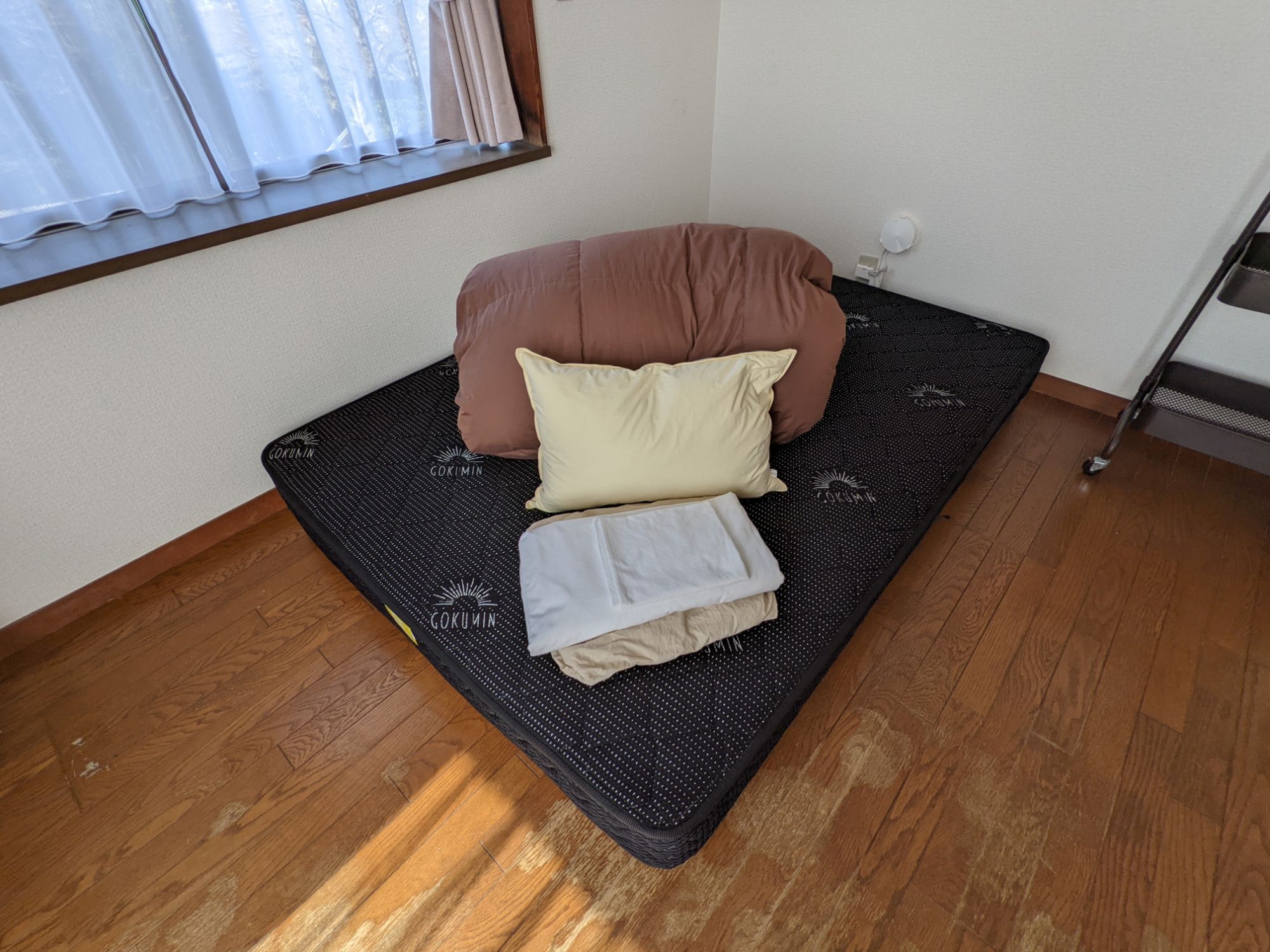三浦A邸の個室のベッド