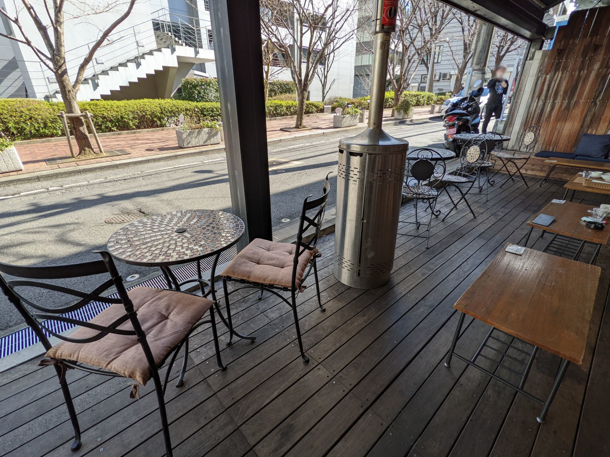 桜丘カフェのテラス席