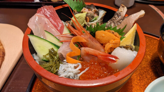 東舞鶴「卑弥呼」の海鮮丼